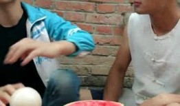 荆门吃瓜搞笑视频,笑料百出，趣味横生