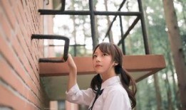 吃瓜清纯女生视频,瓜田李下，清纯不再？