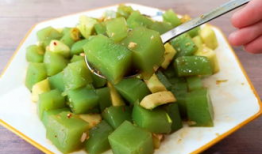 一种瓜可以凉拌吃吗视频,揭秘瓜类凉拌美食制作技巧