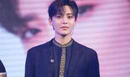 侯明昊吃瓜照片大全视频,照片大全视频揭秘明星日常