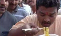 筷子叔吃瓜的视频