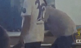 女子在大街吃瓜视频大全