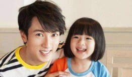 吴尊和女儿吃瓜事件视频,亲子互动背后的温馨瞬间