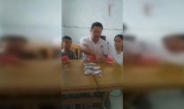 大学生比赛吃瓜视频大全