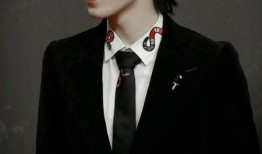 快乐吃瓜宋亚轩视频素材