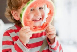 水果瓜怎么给宝宝吃视频,轻松制作美味健康辅食