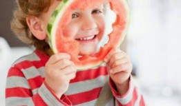 水果瓜怎么给宝宝吃视频,轻松制作美味健康辅食