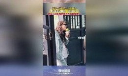 女子吃瓜逛景点视频大全