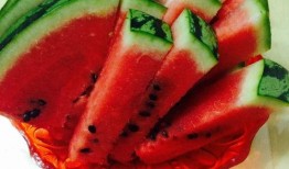 怎样切瓜吃才方便视频,便捷食用指南