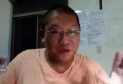 光头哥吃哈密瓜视频,趣味横生美食体验