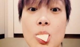 吐舌鄙视吃瓜群众视频