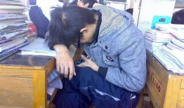 河南小孩吃瓜事件视频播放,网络热议背后的真相与反思