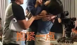 男女拥抱吃瓜视频网站免费观看,免费观看的激情瞬间