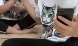 姐姐辅导弟弟吃瓜视频,温馨互动笑翻网友