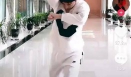 李小璐和人吃瓜事件视频,揭秘人吃瓜事件真相