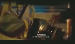 小鸟吃瓜配音片段视频,趣味配音演绎瓜熟蒂落瞬间