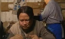 傻儿师长吃瓜视频在线观看,趣味横生的搞笑瞬间