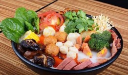 追追不麻瓜吃麻辣烫视频,追追不麻瓜带你领略地道美食魅力