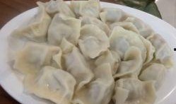 吃小瓜鸡蛋饺子视频