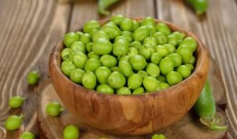 猴子吃瓜豌豆视频,趣味横生的自然互动瞬间