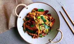 吃葫芦瓜炒肉拌饭好吗视频,营养美味一餐，轻松制作在家享