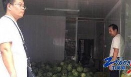 摊主吃瓜视频,揭秘街头小吃背后的故事