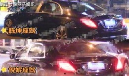 兄妹拍视频吃瓜,欢乐瞬间记录生活点滴