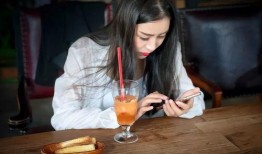 相亲吃瓜探花视频,吃瓜探花，笑料百出！