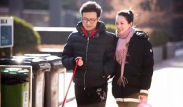 章子怡吃瓜吃撑视频