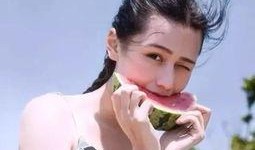 女孩吃贝贝瓜好吗视频大全,女孩品尝贝贝瓜视频大盘点