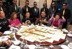 澳门赌场吃瓜群众视频播放,吃瓜群众视角下的精彩瞬间