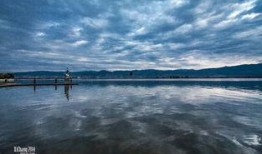 邛海17度吃瓜视频资源,瓜香四溢的悠闲时光