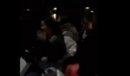 警察抓吃瓜群众视频真实,抓捕现场，吃瓜群众成焦点