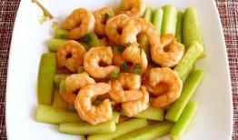 茄瓜可以炒虾仁吃吗视频,家常美味新搭配