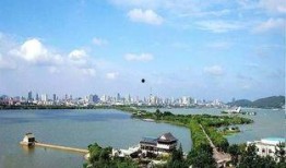 徐州云龙湖吃瓜事件视频,网友热议事件始末